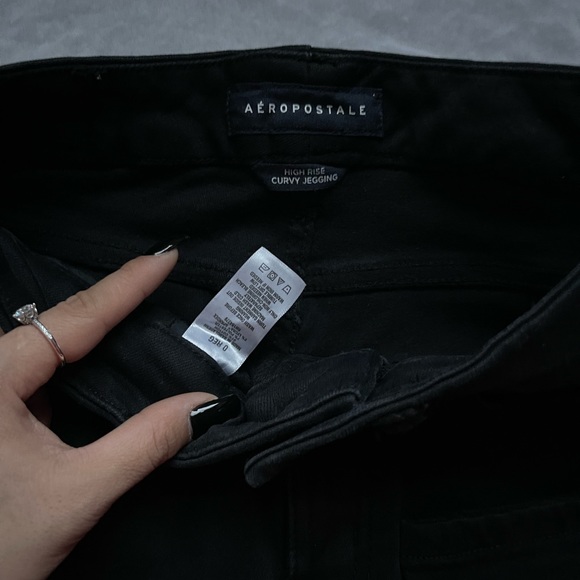 Jeans - Picture 2 of 3